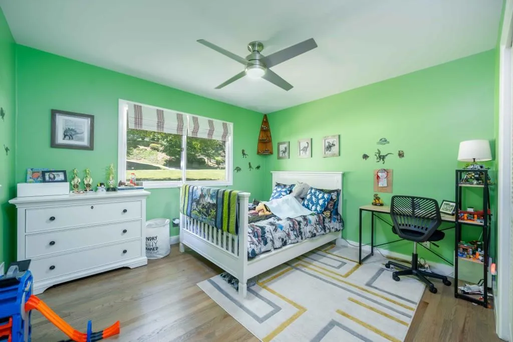 5255 Mount Vernon Parkway, Sandy Springs, Georgia 30327, 5 Bedrooms Bedrooms, ,3 BathroomsBathrooms,Residential,Sold,5255 Mount Vernon Parkway,7071435