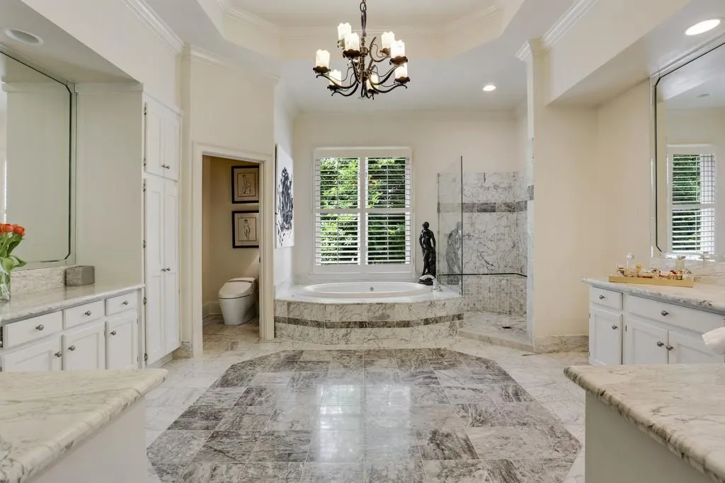 635 Widgeon Lane, Sandy Springs, Georgia 30327, 6 Bedrooms Bedrooms, ,5 BathroomsBathrooms,Residential,Sold,635 Widgeon Lane,5696374