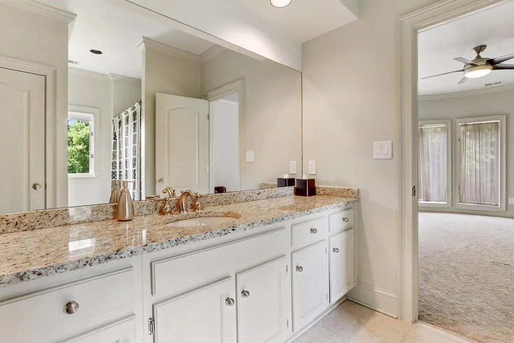 635 Widgeon Lane, Sandy Springs, Georgia 30327, 6 Bedrooms Bedrooms, ,5 BathroomsBathrooms,Residential,Sold,635 Widgeon Lane,5696374