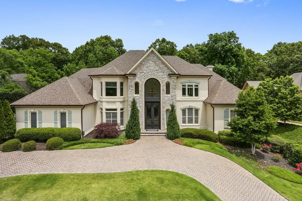 635 Widgeon Lane, Sandy Springs, Georgia 30327, 6 Bedrooms Bedrooms, ,5 BathroomsBathrooms,Residential,Sold,635 Widgeon Lane,5696374