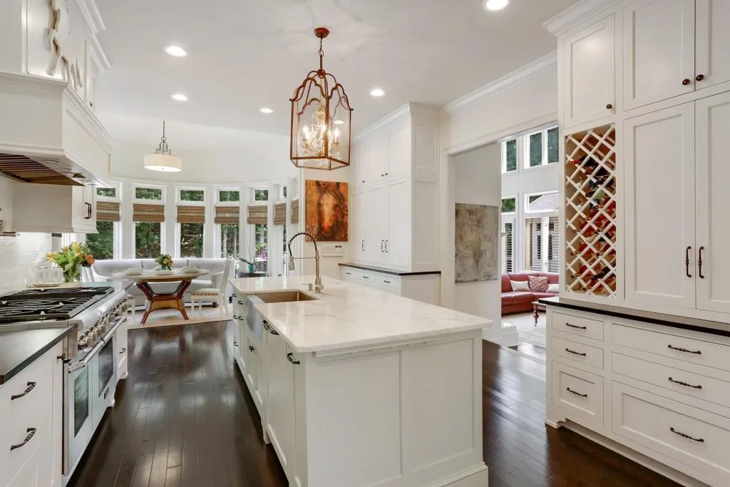 635 Widgeon Lane, Sandy Springs, Georgia 30327, 6 Bedrooms Bedrooms, ,5 BathroomsBathrooms,Residential,Sold,635 Widgeon Lane,5696374