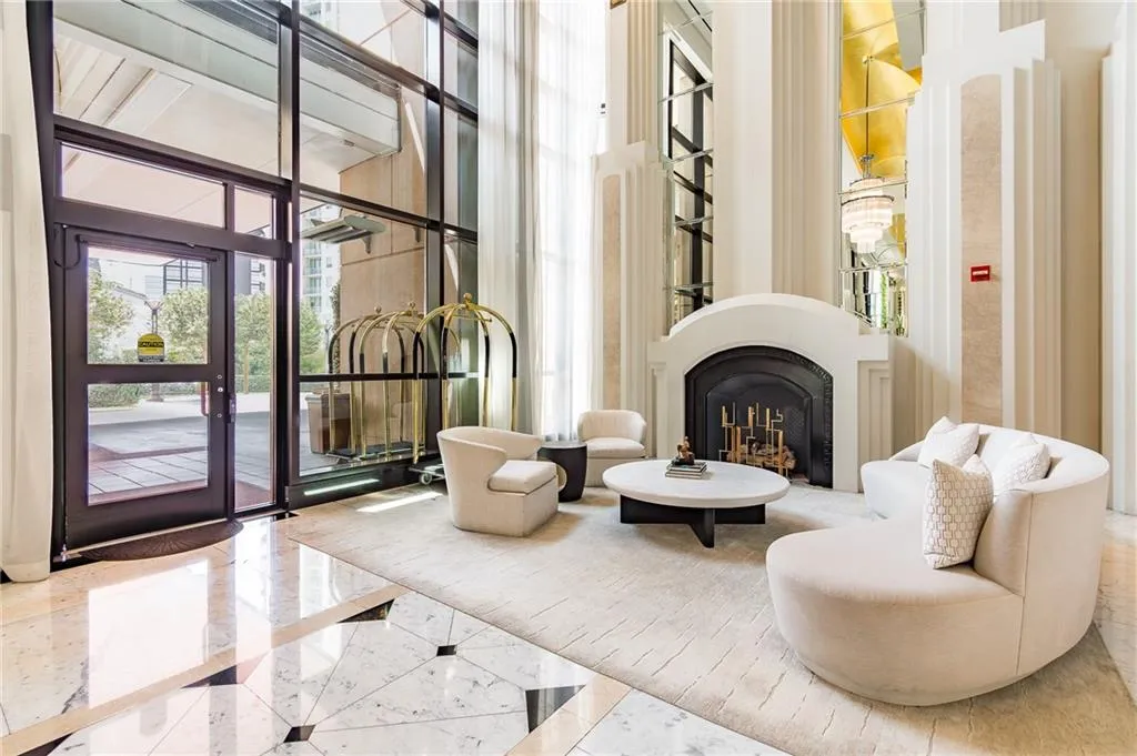 750 Park Avenue Ne Unit 29s, Atlanta, Georgia 30326, 2 Bedrooms Bedrooms, 0 ,2 BathroomsBathrooms,Residential,For Sale,750 Park Avenue Ne Unit 29s,7701314