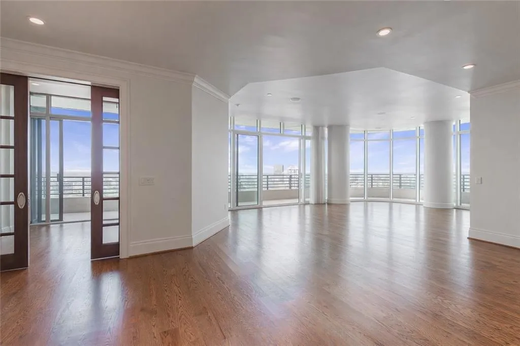 750 Park Avenue Ne Unit 29s, Atlanta, Georgia 30326, 2 Bedrooms Bedrooms, 0 ,2 BathroomsBathrooms,Residential,For Sale,750 Park Avenue Ne Unit 29s,7701314