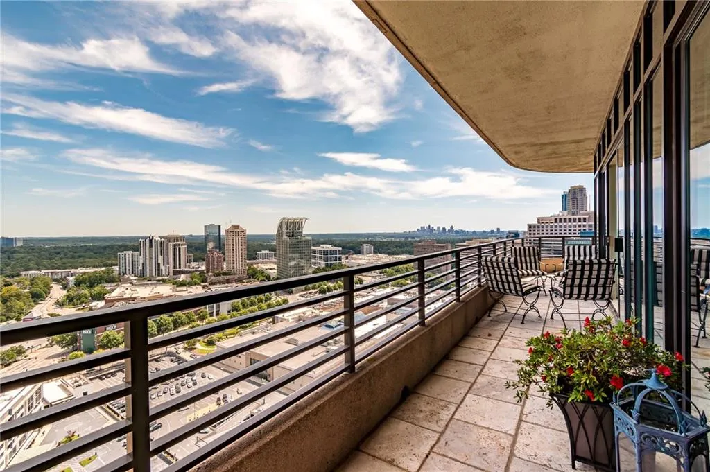 750 Park Avenue Ne Unit 29s, Atlanta, Georgia 30326, 2 Bedrooms Bedrooms, 0 ,2 BathroomsBathrooms,Residential,For Sale,750 Park Avenue Ne Unit 29s,7701314
