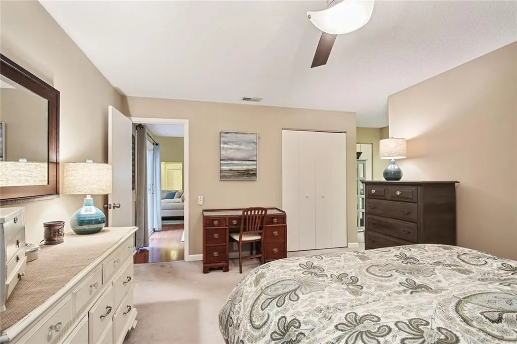 45 Dunwoody Springs Drive, Atlanta, Georgia 30328, 2 Bedrooms Bedrooms, ,2 BathroomsBathrooms,Residential,Sold,45 Dunwoody Springs Drive,6780326