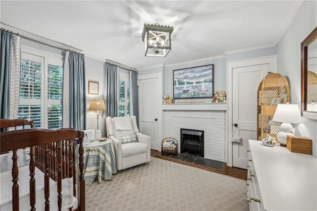 2210 Fairhaven Circle Ne, Atlanta, Georgia 30305, 3 Bedrooms Bedrooms, ,2 BathroomsBathrooms,Residential,For Sale,2210 Fairhaven Circle Ne,7616350