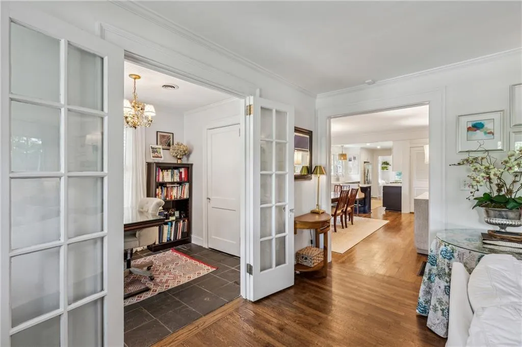 2210 Fairhaven Circle Ne, Atlanta, Georgia 30305, 3 Bedrooms Bedrooms, ,2 BathroomsBathrooms,Residential,For Sale,2210 Fairhaven Circle Ne,7616350
