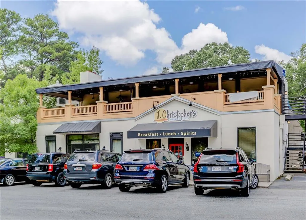 2210 Fairhaven Circle Ne, Atlanta, Georgia 30305, 3 Bedrooms Bedrooms, ,2 BathroomsBathrooms,Residential,For Sale,2210 Fairhaven Circle Ne,7616350