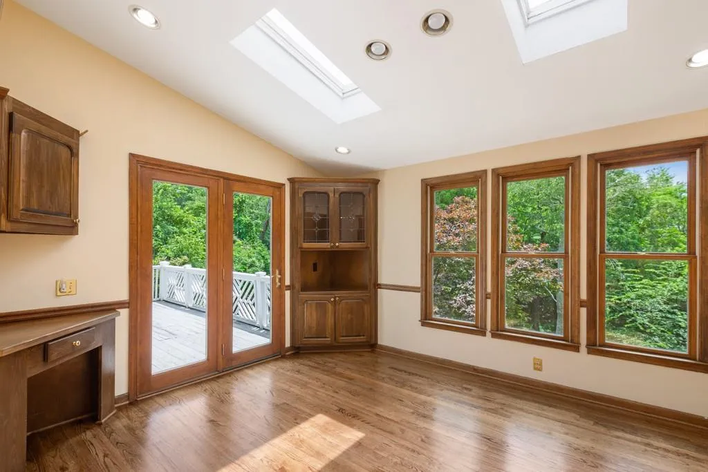 1628 Chevron Way, Sandy Springs, Georgia 30350, 5 Bedrooms Bedrooms, ,4 BathroomsBathrooms,Residential,Sold,1628 Chevron Way,6730166