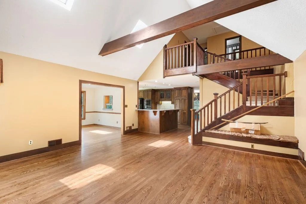 1628 Chevron Way, Sandy Springs, Georgia 30350, 5 Bedrooms Bedrooms, ,4 BathroomsBathrooms,Residential,Sold,1628 Chevron Way,6730166