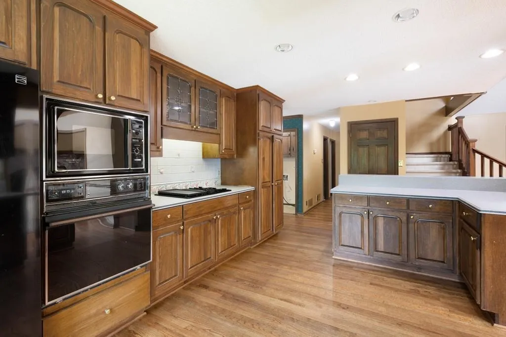 1628 Chevron Way, Sandy Springs, Georgia 30350, 5 Bedrooms Bedrooms, ,4 BathroomsBathrooms,Residential,Sold,1628 Chevron Way,6730166