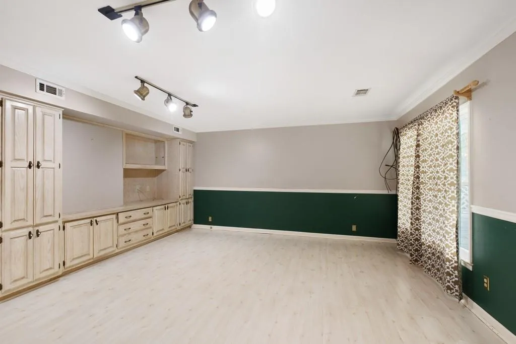 1628 Chevron Way, Sandy Springs, Georgia 30350, 5 Bedrooms Bedrooms, ,4 BathroomsBathrooms,Residential,Sold,1628 Chevron Way,6730166