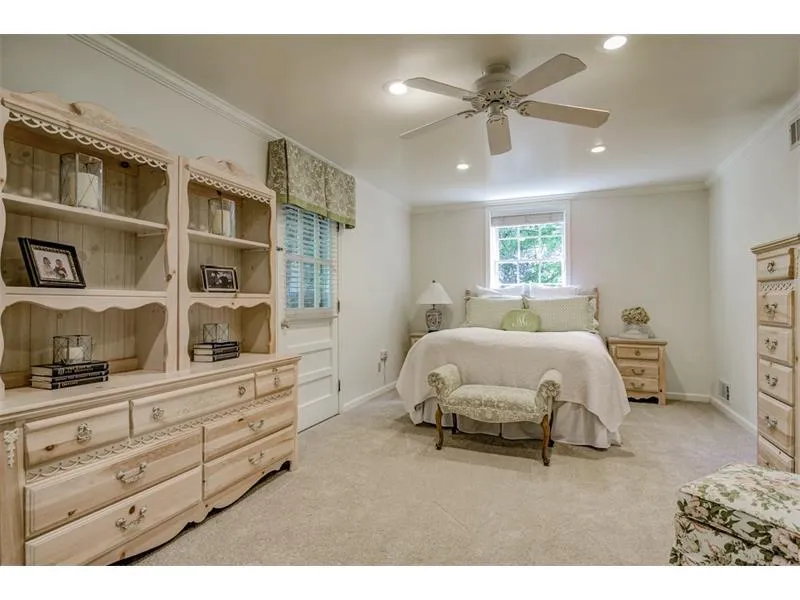 6778 Brandon Mill Road, Sandy Springs, Georgia 30328, 4 Bedrooms Bedrooms, ,3 BathroomsBathrooms,Residential,Sold,6778 Brandon Mill Road,5755403