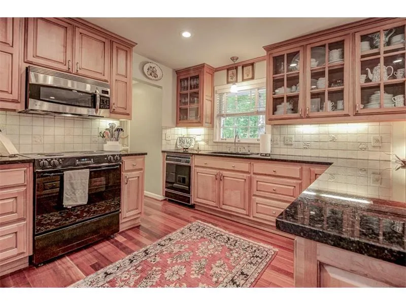 6778 Brandon Mill Road, Sandy Springs, Georgia 30328, 4 Bedrooms Bedrooms, ,3 BathroomsBathrooms,Residential,Sold,6778 Brandon Mill Road,5755403