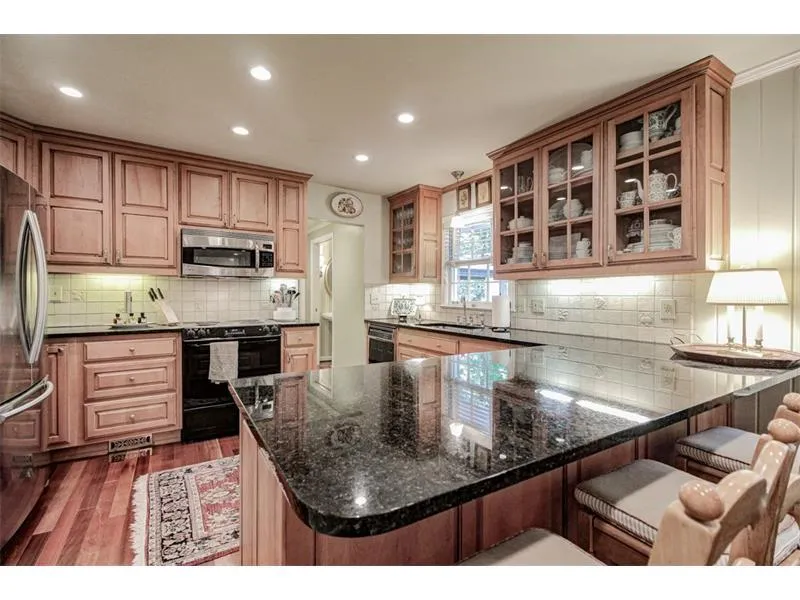 6778 Brandon Mill Road, Sandy Springs, Georgia 30328, 4 Bedrooms Bedrooms, ,3 BathroomsBathrooms,Residential,Sold,6778 Brandon Mill Road,5755403