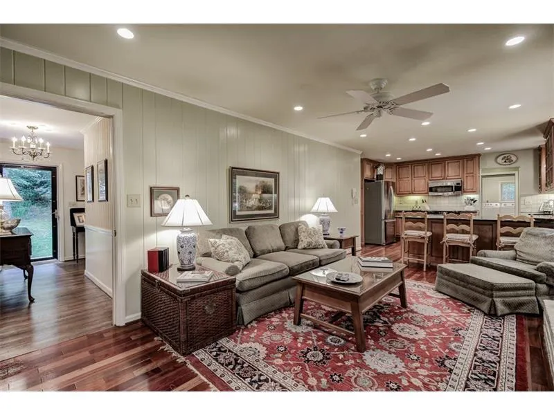6778 Brandon Mill Road, Sandy Springs, Georgia 30328, 4 Bedrooms Bedrooms, ,3 BathroomsBathrooms,Residential,Sold,6778 Brandon Mill Road,5755403