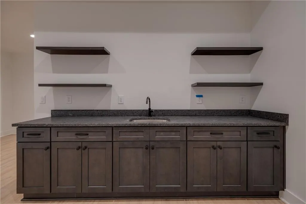 277 Green Hill Road, Sandy Springs, Georgia 30342, 6 Bedrooms Bedrooms, ,6 BathroomsBathrooms,Residential,Sold,277 Green Hill Road,7220547