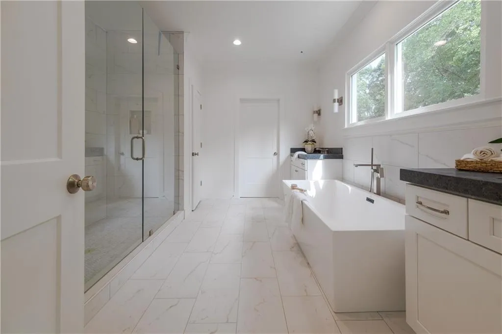 277 Green Hill Road, Sandy Springs, Georgia 30342, 6 Bedrooms Bedrooms, ,6 BathroomsBathrooms,Residential,Sold,277 Green Hill Road,7220547