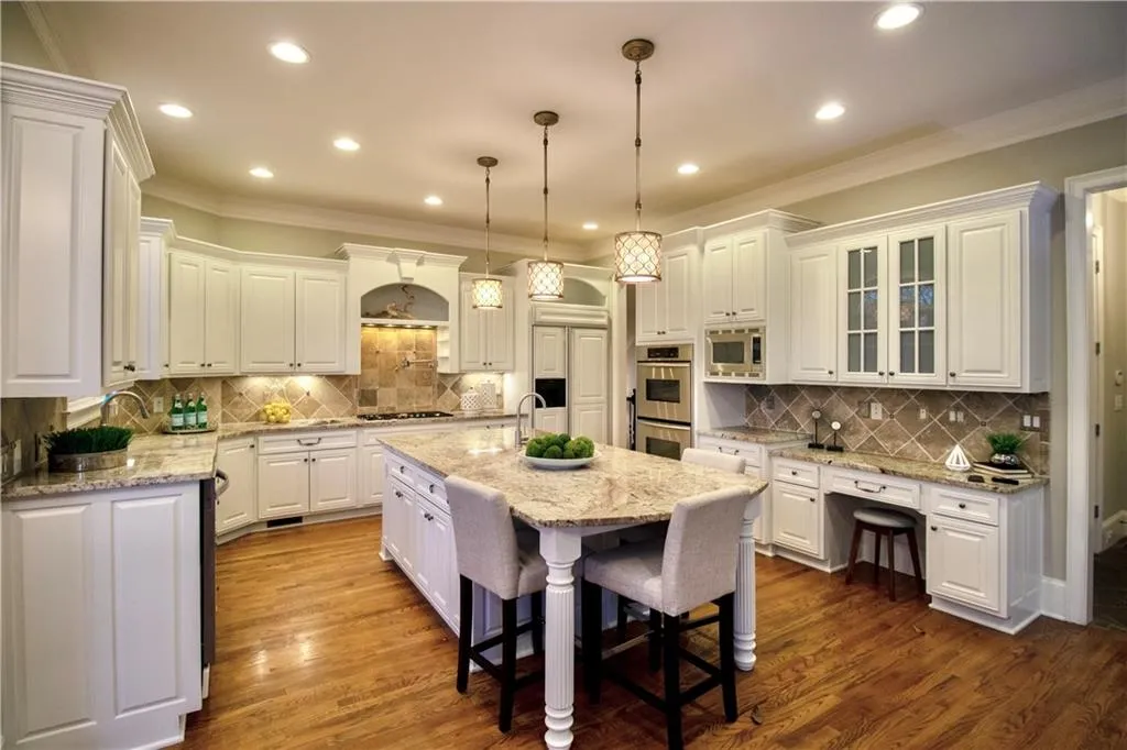 5240 Forest Ridge Circle, Atlanta, Georgia 30342, 6 Bedrooms Bedrooms, ,5 BathroomsBathrooms,Residential,Sold,5240 Forest Ridge Circle,6849040