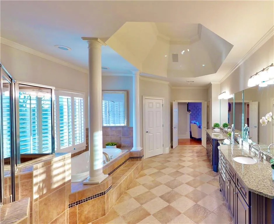 5240 Forest Ridge Circle, Atlanta, Georgia 30342, 6 Bedrooms Bedrooms, ,5 BathroomsBathrooms,Residential,Sold,5240 Forest Ridge Circle,6849040