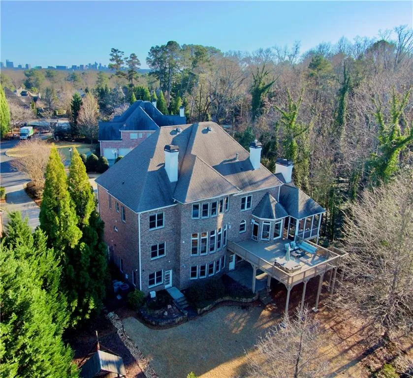 5240 Forest Ridge Circle, Atlanta, Georgia 30342, 6 Bedrooms Bedrooms, ,5 BathroomsBathrooms,Residential,Sold,5240 Forest Ridge Circle,6849040