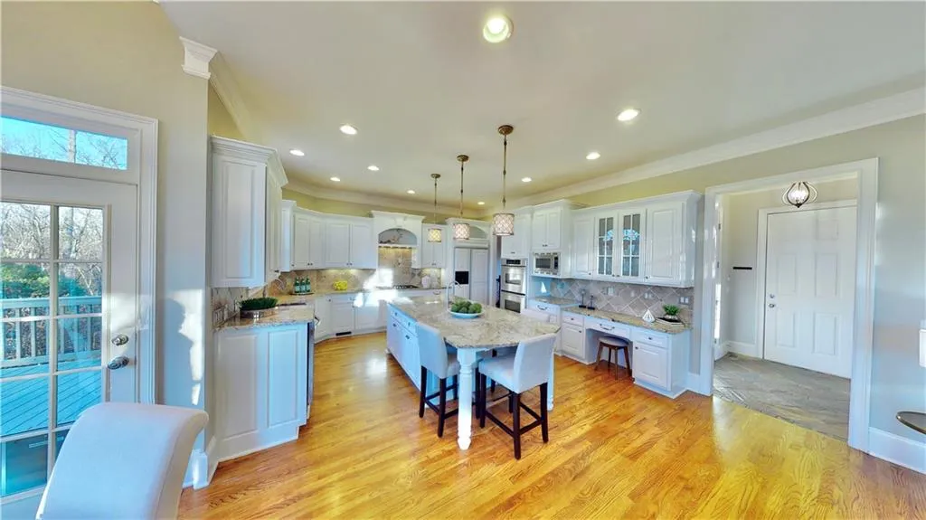 5240 Forest Ridge Circle, Atlanta, Georgia 30342, 6 Bedrooms Bedrooms, ,5 BathroomsBathrooms,Residential,Sold,5240 Forest Ridge Circle,6849040