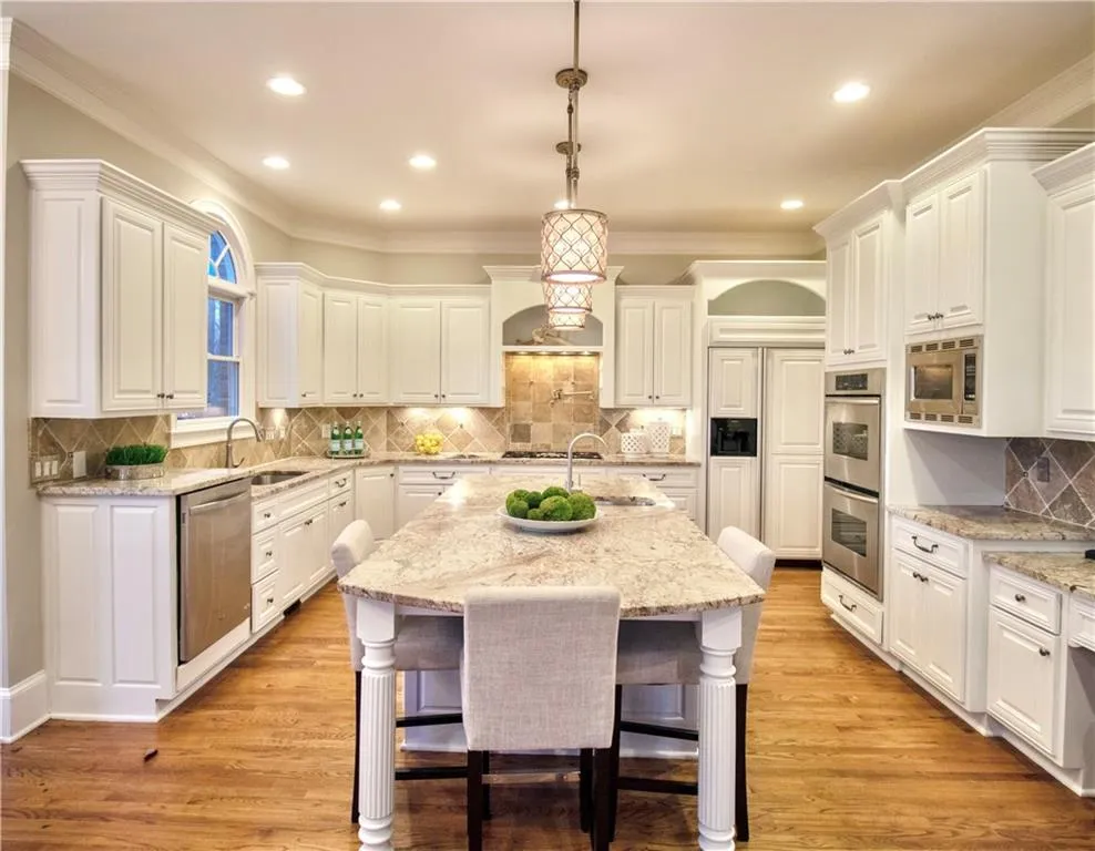 5240 Forest Ridge Circle, Atlanta, Georgia 30342, 6 Bedrooms Bedrooms, ,5 BathroomsBathrooms,Residential,Sold,5240 Forest Ridge Circle,6849040