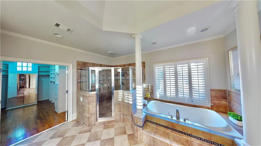 5240 Forest Ridge Circle, Atlanta, Georgia 30342, 6 Bedrooms Bedrooms, ,5 BathroomsBathrooms,Residential,Sold,5240 Forest Ridge Circle,6849040