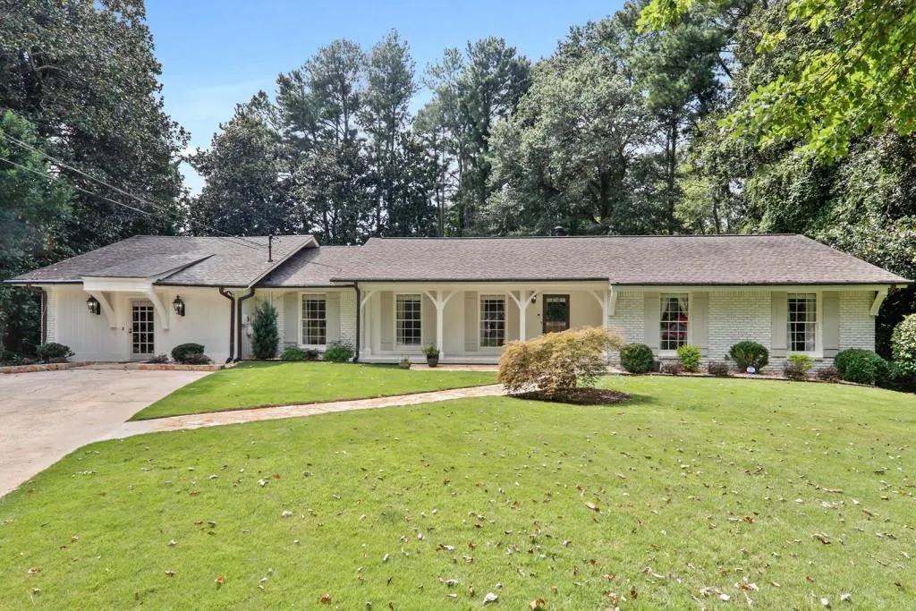 4770 Chatworth Court, Atlanta, Georgia 30342, 4 Bedrooms Bedrooms, ,3 BathroomsBathrooms,Residential,Sold,4770 Chatworth Court,6674029