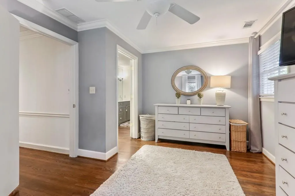 4770 Chatworth Court, Atlanta, Georgia 30342, 4 Bedrooms Bedrooms, ,3 BathroomsBathrooms,Residential,Sold,4770 Chatworth Court,6674029