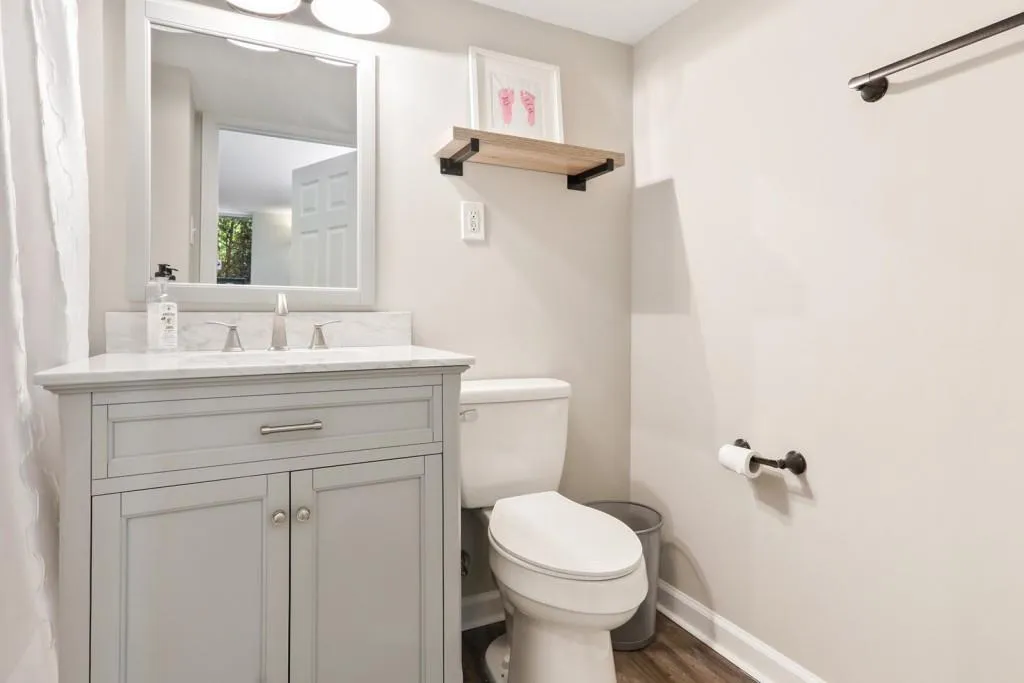 4770 Chatworth Court, Atlanta, Georgia 30342, 4 Bedrooms Bedrooms, ,3 BathroomsBathrooms,Residential,Sold,4770 Chatworth Court,6674029