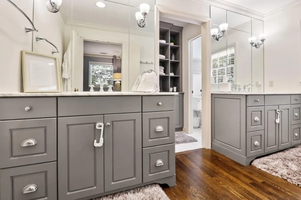 4770 Chatworth Court, Atlanta, Georgia 30342, 4 Bedrooms Bedrooms, ,3 BathroomsBathrooms,Residential,Sold,4770 Chatworth Court,6674029