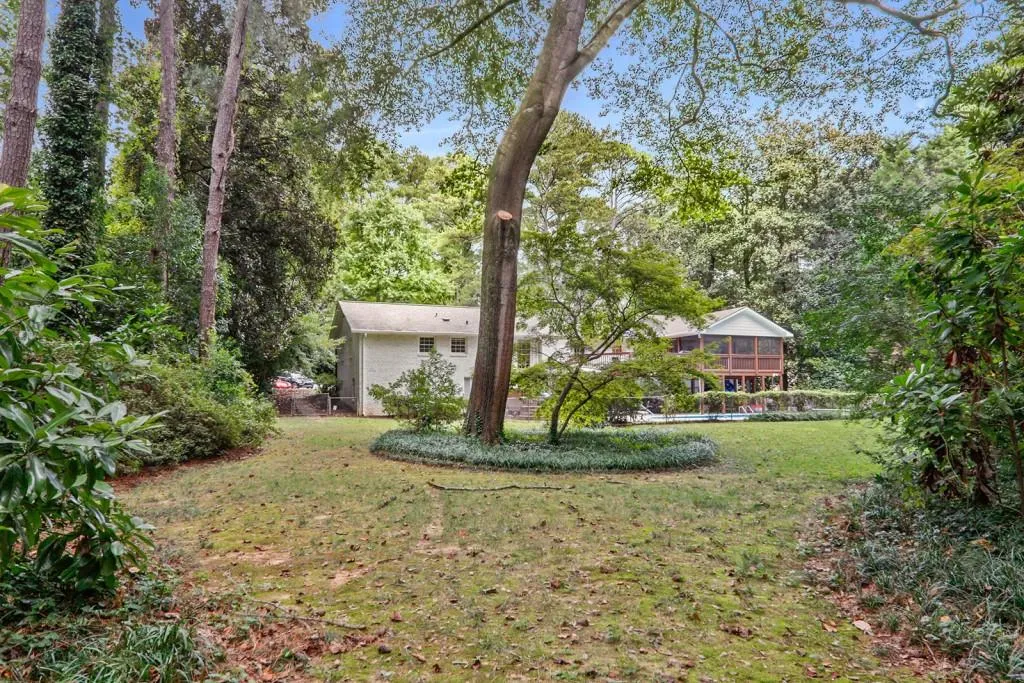 4770 Chatworth Court, Atlanta, Georgia 30342, 4 Bedrooms Bedrooms, ,3 BathroomsBathrooms,Residential,Sold,4770 Chatworth Court,6674029