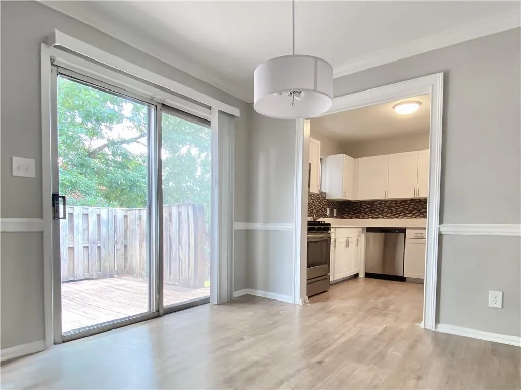 5637 Kingsport Drive, Atlanta, Georgia 30342, 3 Bedrooms Bedrooms, ,2 BathroomsBathrooms,Residential,Sold,5637 Kingsport Drive,6903807