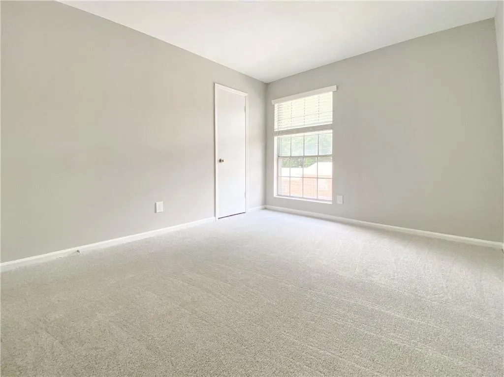 5637 Kingsport Drive, Atlanta, Georgia 30342, 3 Bedrooms Bedrooms, ,2 BathroomsBathrooms,Residential,Sold,5637 Kingsport Drive,6903807