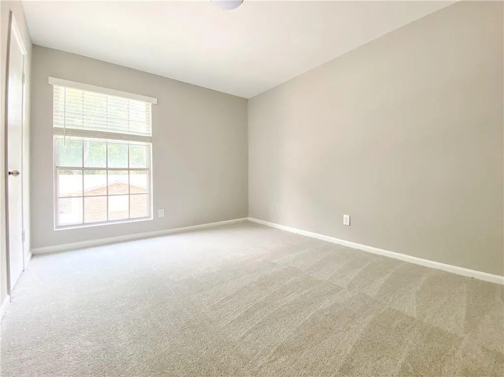 5637 Kingsport Drive, Atlanta, Georgia 30342, 3 Bedrooms Bedrooms, ,2 BathroomsBathrooms,Residential,Sold,5637 Kingsport Drive,6903807