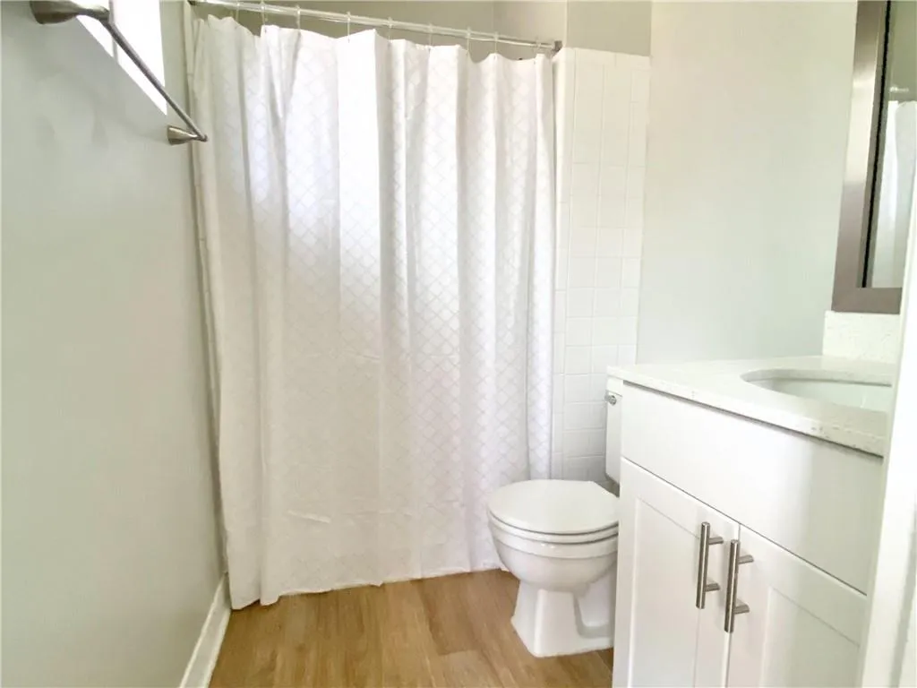 5637 Kingsport Drive, Atlanta, Georgia 30342, 3 Bedrooms Bedrooms, ,2 BathroomsBathrooms,Residential,Sold,5637 Kingsport Drive,6903807