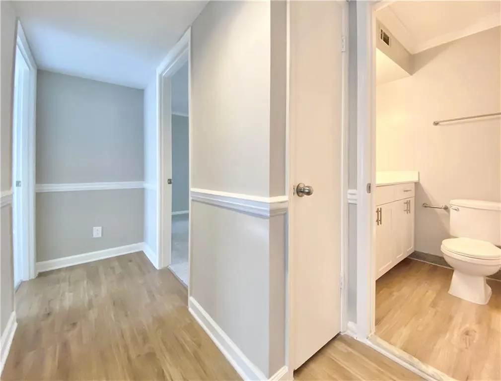 5637 Kingsport Drive, Atlanta, Georgia 30342, 3 Bedrooms Bedrooms, ,2 BathroomsBathrooms,Residential,Sold,5637 Kingsport Drive,6903807