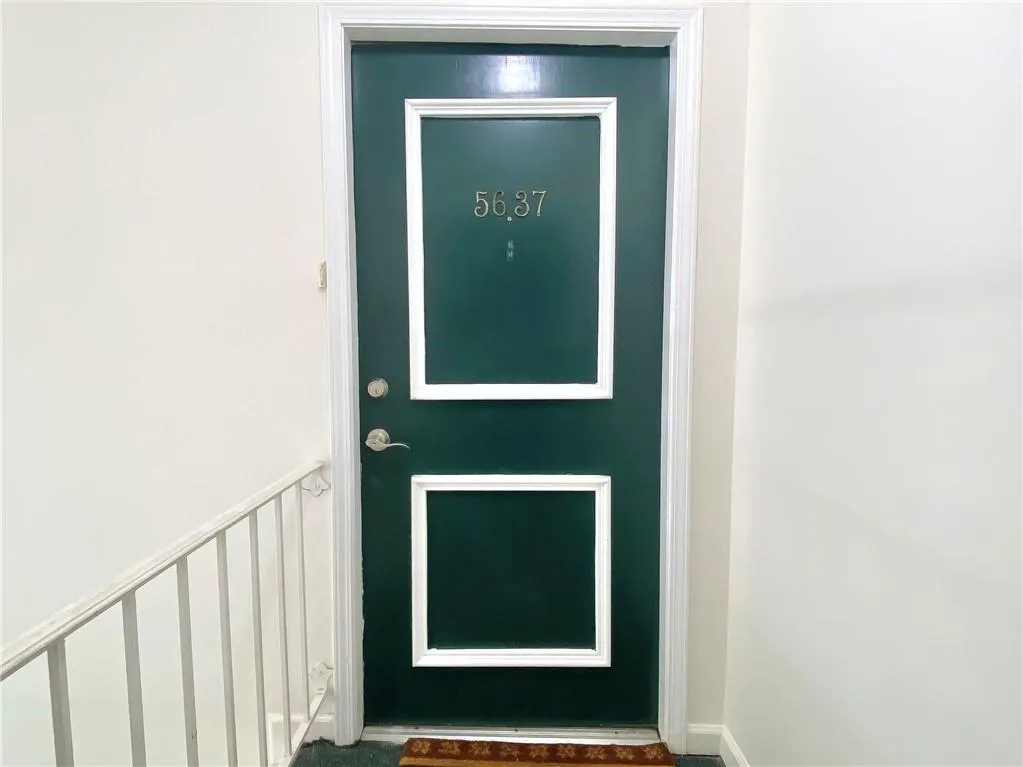 5637 Kingsport Drive, Atlanta, Georgia 30342, 3 Bedrooms Bedrooms, ,2 BathroomsBathrooms,Residential,Sold,5637 Kingsport Drive,6903807