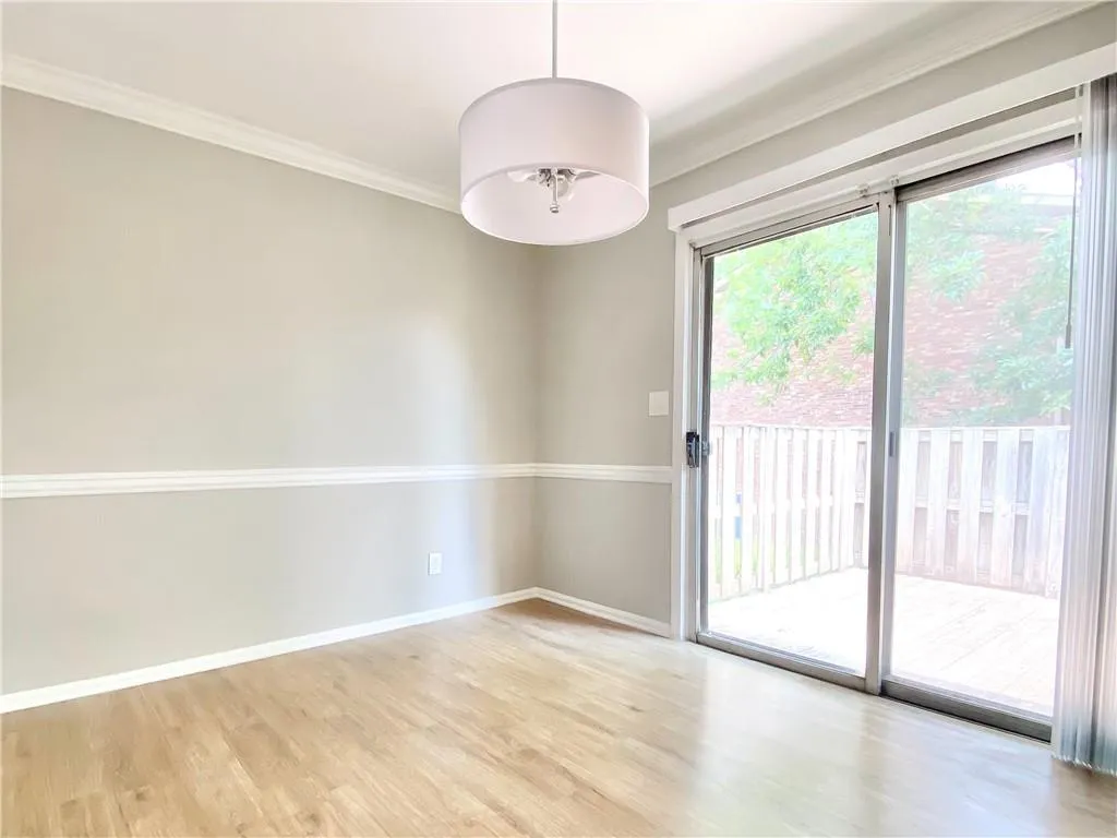 5637 Kingsport Drive, Atlanta, Georgia 30342, 3 Bedrooms Bedrooms, ,2 BathroomsBathrooms,Residential,Sold,5637 Kingsport Drive,6903807