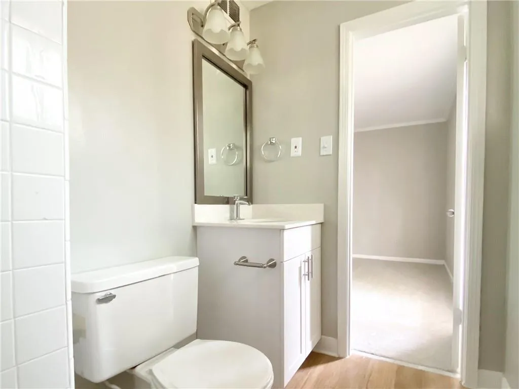 5637 Kingsport Drive, Atlanta, Georgia 30342, 3 Bedrooms Bedrooms, ,2 BathroomsBathrooms,Residential,Sold,5637 Kingsport Drive,6903807