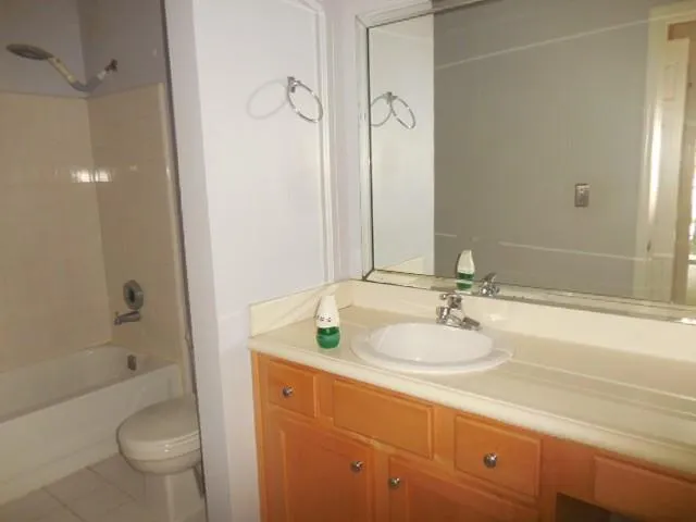 544 Granville Court, Sandy Springs, Georgia 30328, 1 Bedroom Bedrooms, ,1 BathroomBathrooms,Residential,Sold,544 Granville Court,5738174