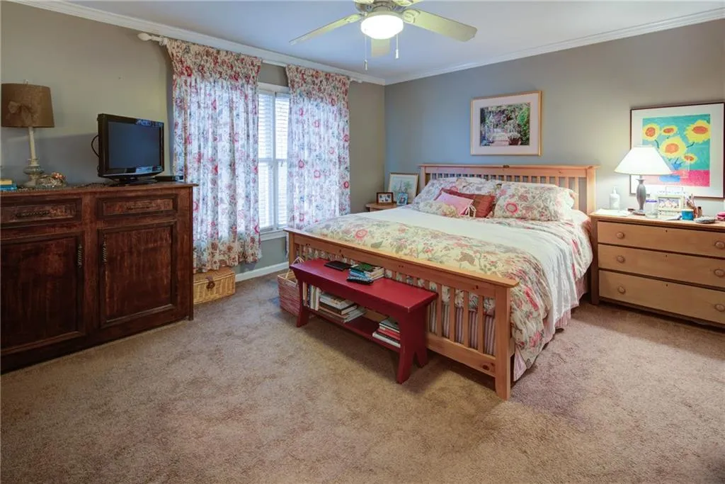 7500 Roswell Road Unit 1, Sandy Springs, Georgia 30350, 2 Bedrooms Bedrooms, ,2 BathroomsBathrooms,Residential,Sold,7500 Roswell Road Unit 1,6516634