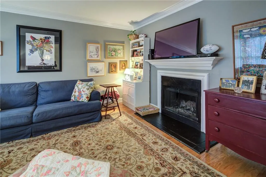 7500 Roswell Road Unit 1, Sandy Springs, Georgia 30350, 2 Bedrooms Bedrooms, ,2 BathroomsBathrooms,Residential,Sold,7500 Roswell Road Unit 1,6516634