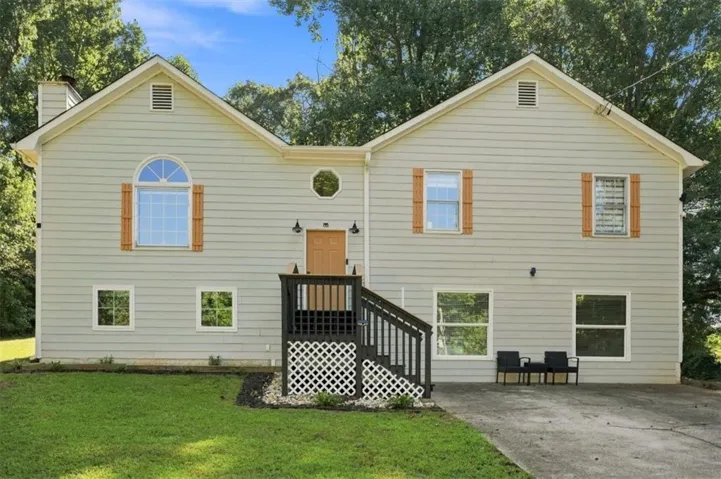 137 Landing Lane, Powder Springs, Georgia 30127