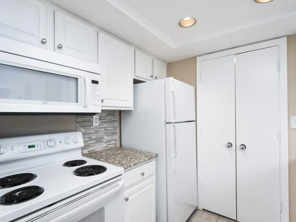 1012 Chastain Park Court Ne, Atlanta, Georgia 30342, 2 Bedrooms Bedrooms, ,2 BathroomsBathrooms,Residential,Sold,1012 Chastain Park Court Ne,5998501