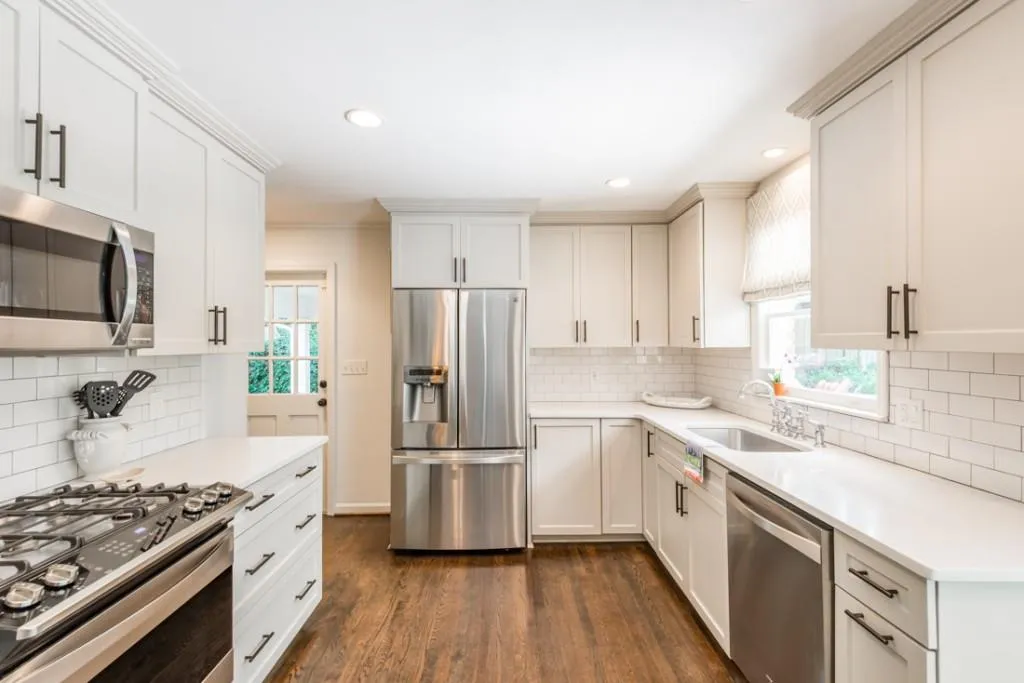 100 River Springs Drive, Sandy Springs, Georgia 30328, 4 Bedrooms Bedrooms, ,3 BathroomsBathrooms,Residential,Sold,100 River Springs Drive,5861168