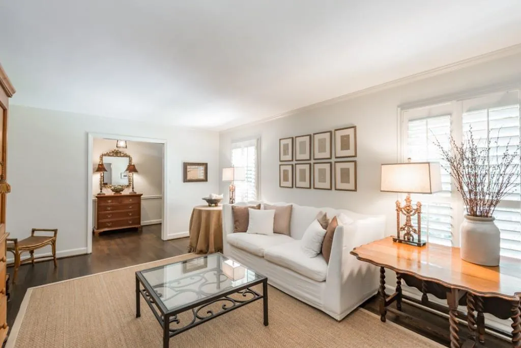100 River Springs Drive, Sandy Springs, Georgia 30328, 4 Bedrooms Bedrooms, ,3 BathroomsBathrooms,Residential,Sold,100 River Springs Drive,5861168