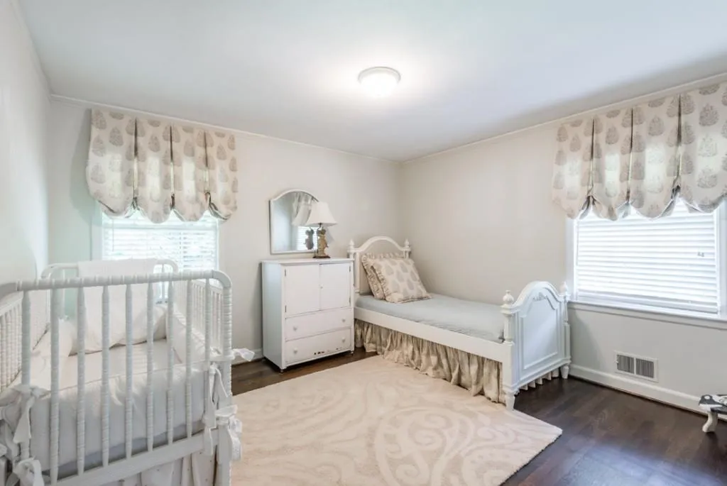 100 River Springs Drive, Sandy Springs, Georgia 30328, 4 Bedrooms Bedrooms, ,3 BathroomsBathrooms,Residential,Sold,100 River Springs Drive,5861168