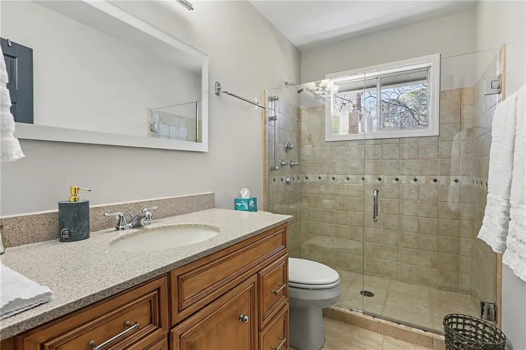 7070 Glenridge Drive, Atlanta, Georgia 30328, 5 Bedrooms Bedrooms, ,3 BathroomsBathrooms,Residential,For Sale,7070 Glenridge Drive,7707385